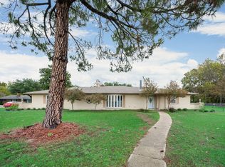 2304 Country Club Dr, Canton, TX 75103