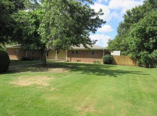 1435 S Leecrest St, Wichita, KS 67209