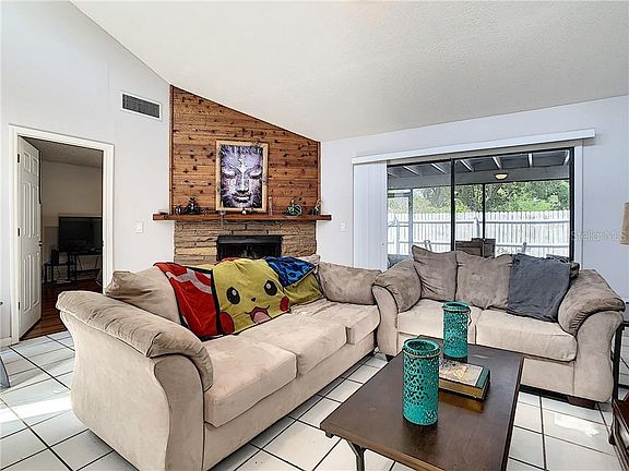 4th image of 2393 Antilles Dr