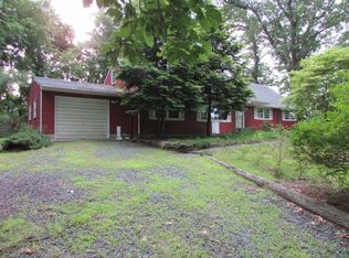 30 Waters Ln, Millstone Township, NJ 08535