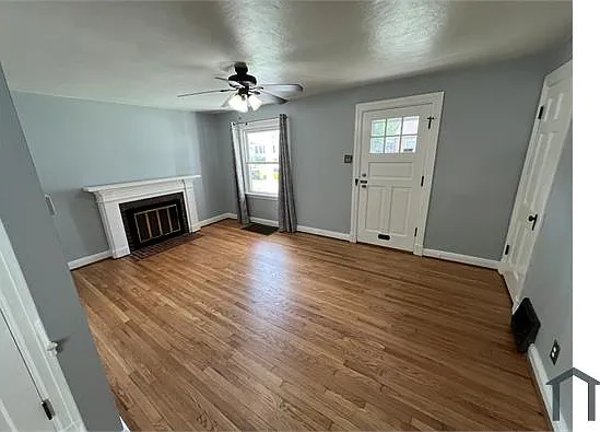 34 Patricia Ave — Photo 5