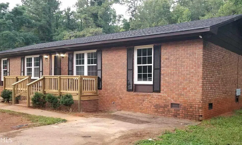 1320 Tallassee Rd