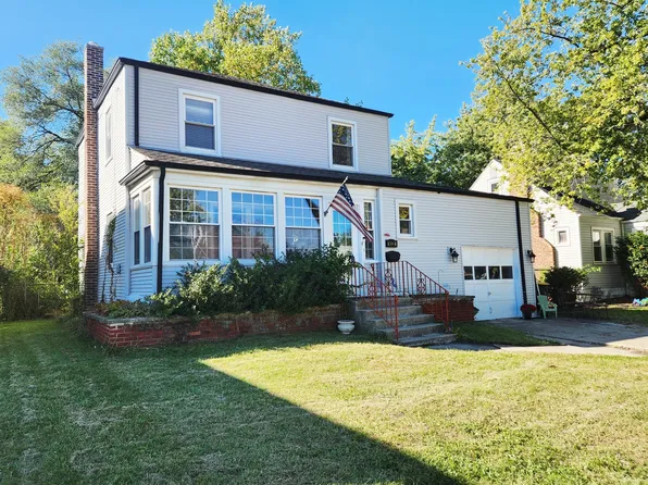 18028 Burnham Ave, Lansing, IL 60438