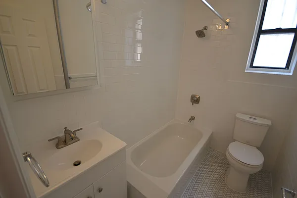 Rented by Silverstein Collection LLC  | media 21