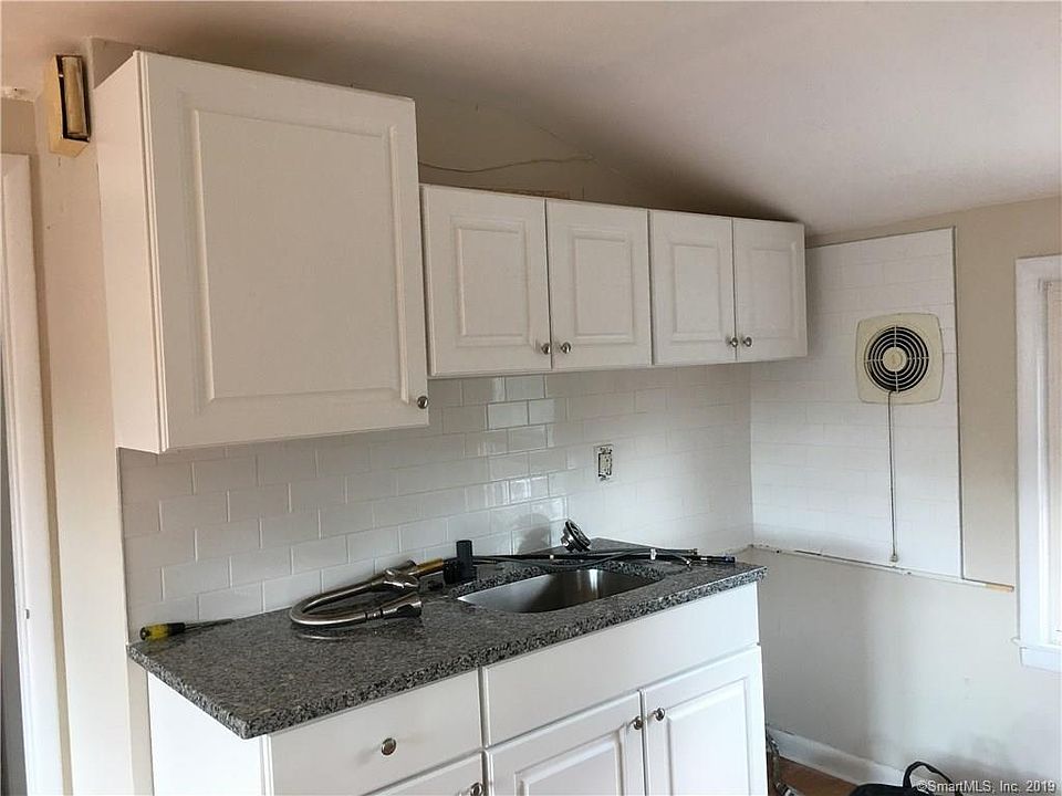 2nd image of 261 East Ave