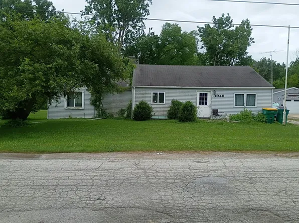 3948 Plummer Dr, Bay City, MI 48706