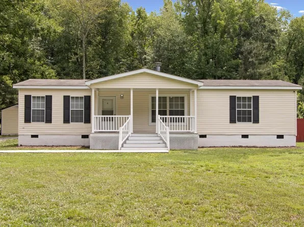 3864 Cappahosic Rd, Gloucester, VA 23061