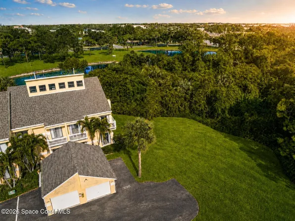 330 Lofts Dr, Melbourne, FL 32940