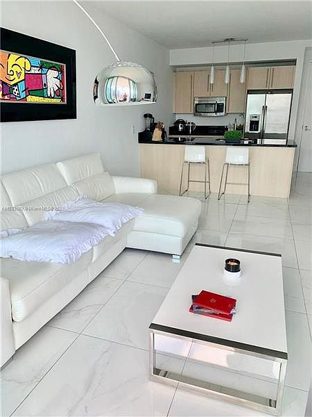 1st image of 1111 SW 1st Ave APT 3521