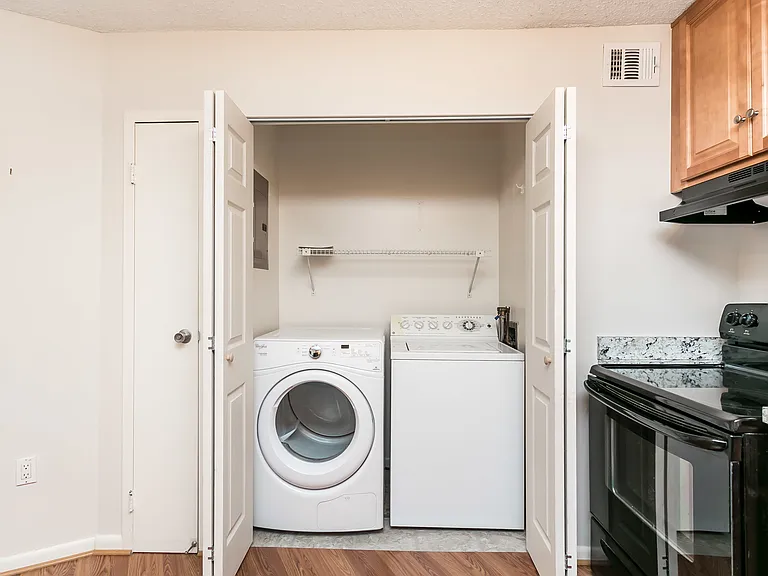 205 E Joppa Rd #2307 — Photo 4