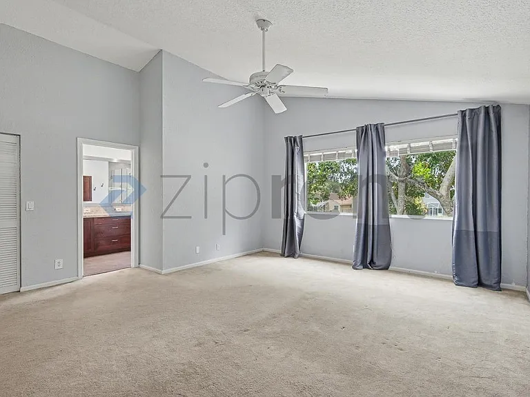10271 NW 10th Ct — Photo 18