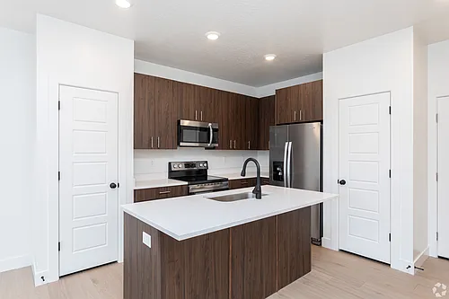 Slatewood Townhomes Photo 1