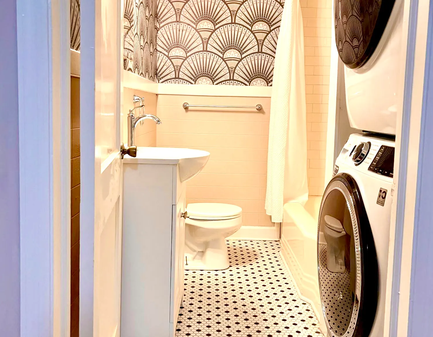320 W Daisy L Gatson Bates Dr — Photo 3