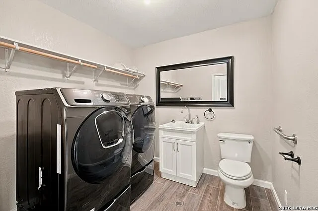 1452 Lakeview Dr — Photo 21