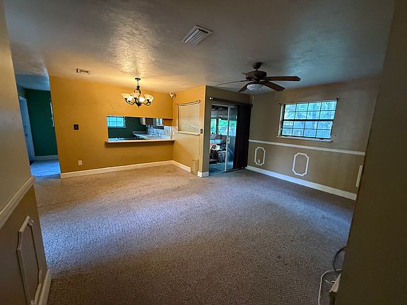 4th image of 2809 Faringdon Dr