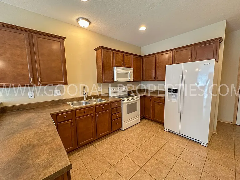 8583 Rock Dr — Photo 3