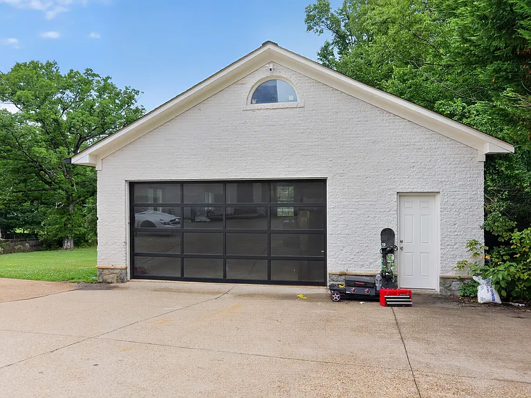 7818 Leland Rd — Photo 43