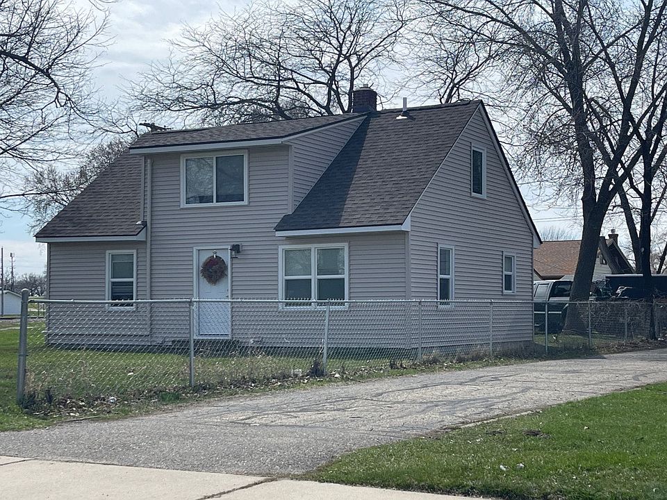 1st image of 115 4th Ave N