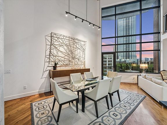 2nd image of 5005 Hidalgo St Unit 603
