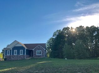 5560 Leah Ln, Almont, MI 48003