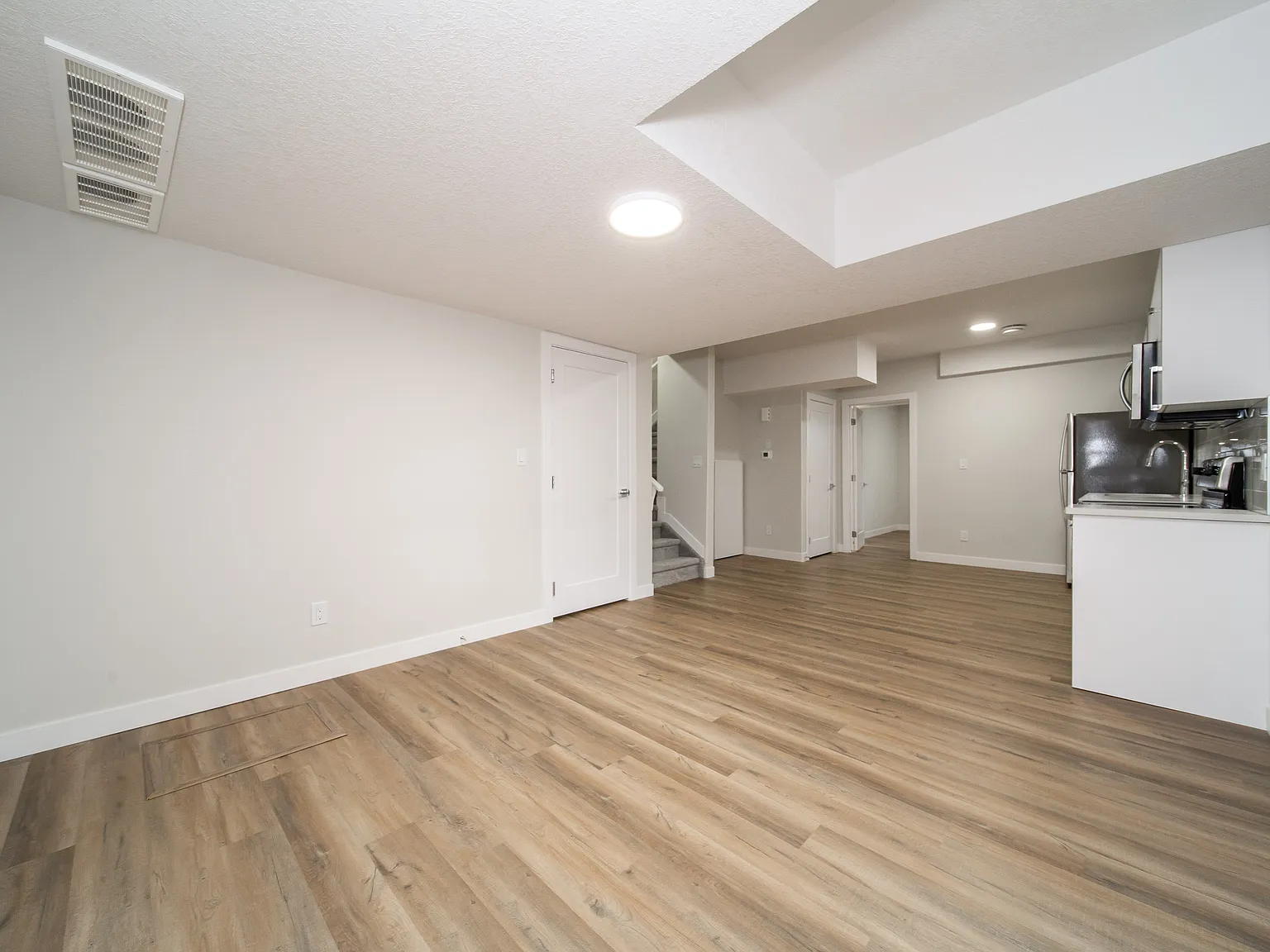 100 Penn Place — Photo 4