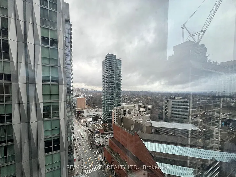 8 Cumberland St #1808 — Photo 14