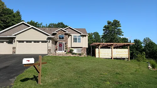 5252 Twin Pines St Photo 1