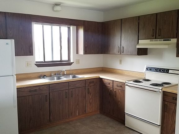 3rd image of 4401 Vasey Ave APT 2