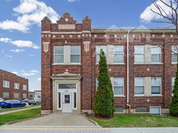 301 W Main St APT 213, Lebanon, IN 46052