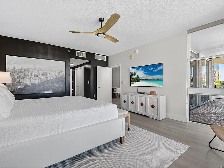 550 Okeechobee Blvd #502 — Photo 22