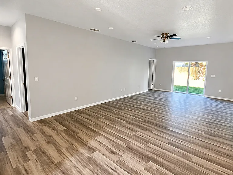 3401 N Avenida Republica De Cuba — Photo 7