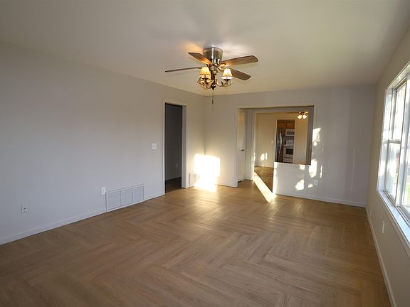 2nd image of 1920 W Central Ave