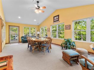 102 Timber Ln, Farmington, MO 63640