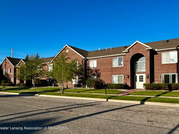 322 Pere Marquette Dr APT 12, Lansing, MI 48912