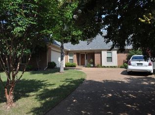 1670 Hunters Rest Ln, Cordova, TN 38016
