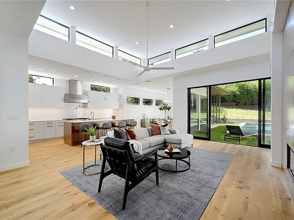 2nd image of 2405 Elmglen Dr
