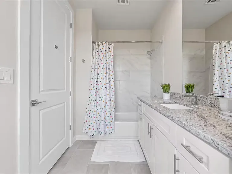 7568 Sunflower Cir — Photo 23