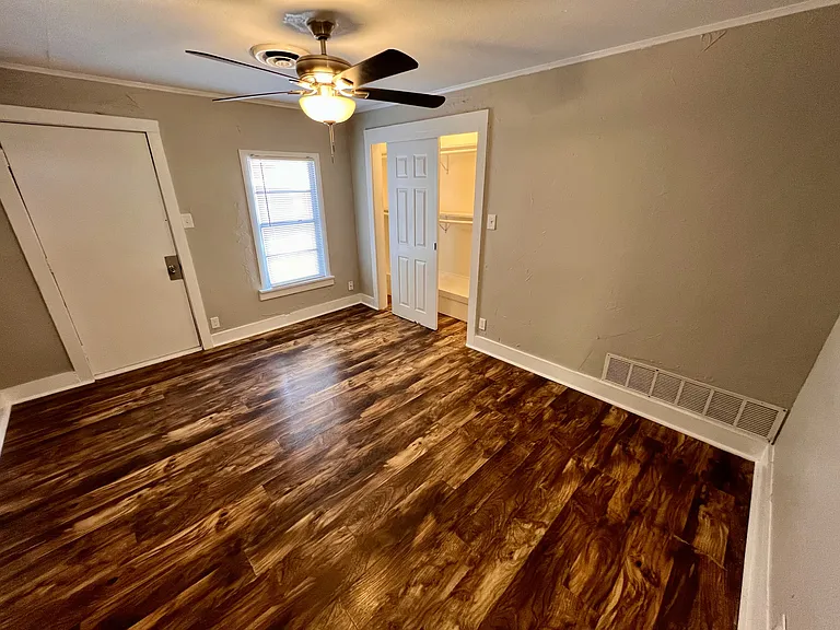 5638 Curzon Ave — Photo 20