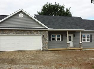 1210 Cecilia Dr NW, Strasburg, OH