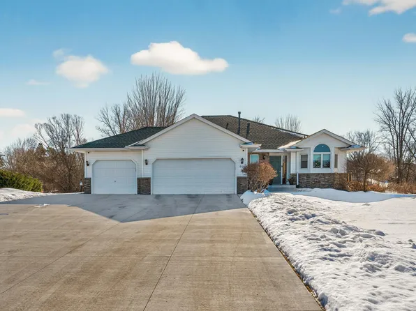 1354 16th Ave SE, Forest Lake, MN 55025