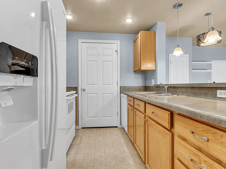 165 W Albion Village Way #201 — Photo 1