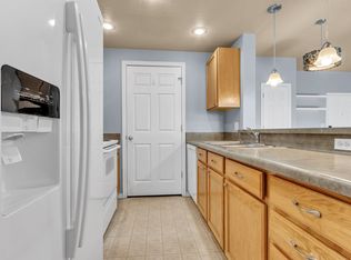 165 W Albion Village Way #201, Sandy, UT 84070