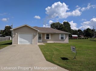 2132 Cedarwood Ct, Lebanon, MO 65536