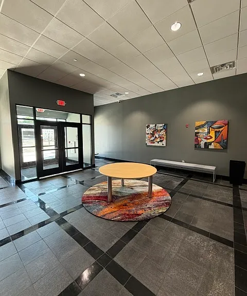 Residences at Sharon Gallery — Photo 59
