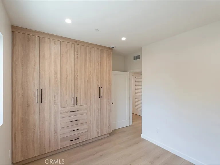 13500 Bessemer St — Photo 13