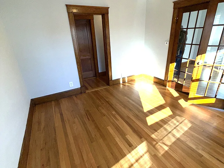 75 Sterling St #4 — Photo 5