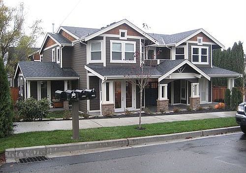 1st image of 629 11th Ave