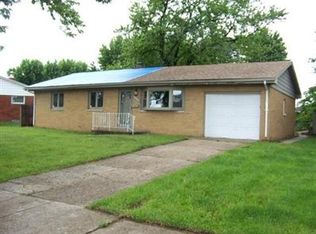 4011 Saint Johns Way, South Bend, IN 46628