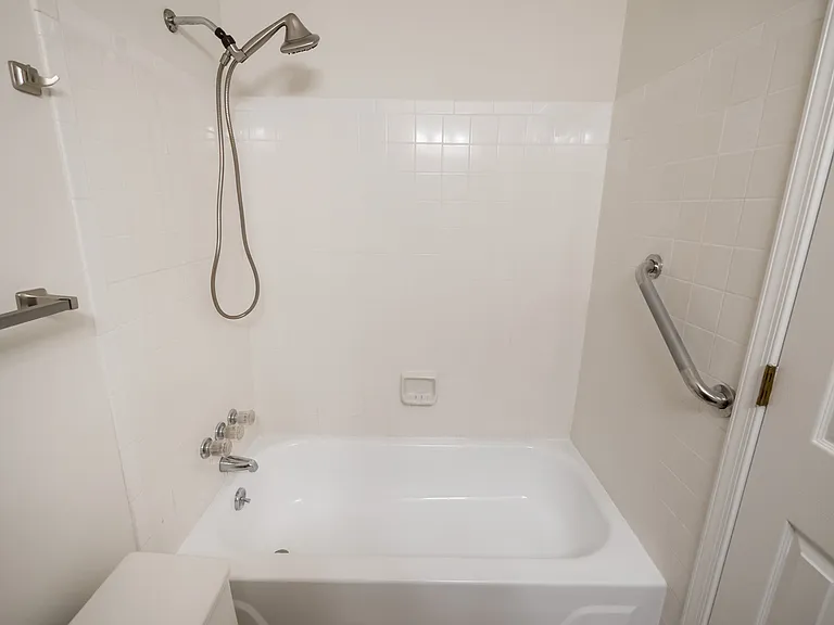 1768 Olympic Dr — Photo 33