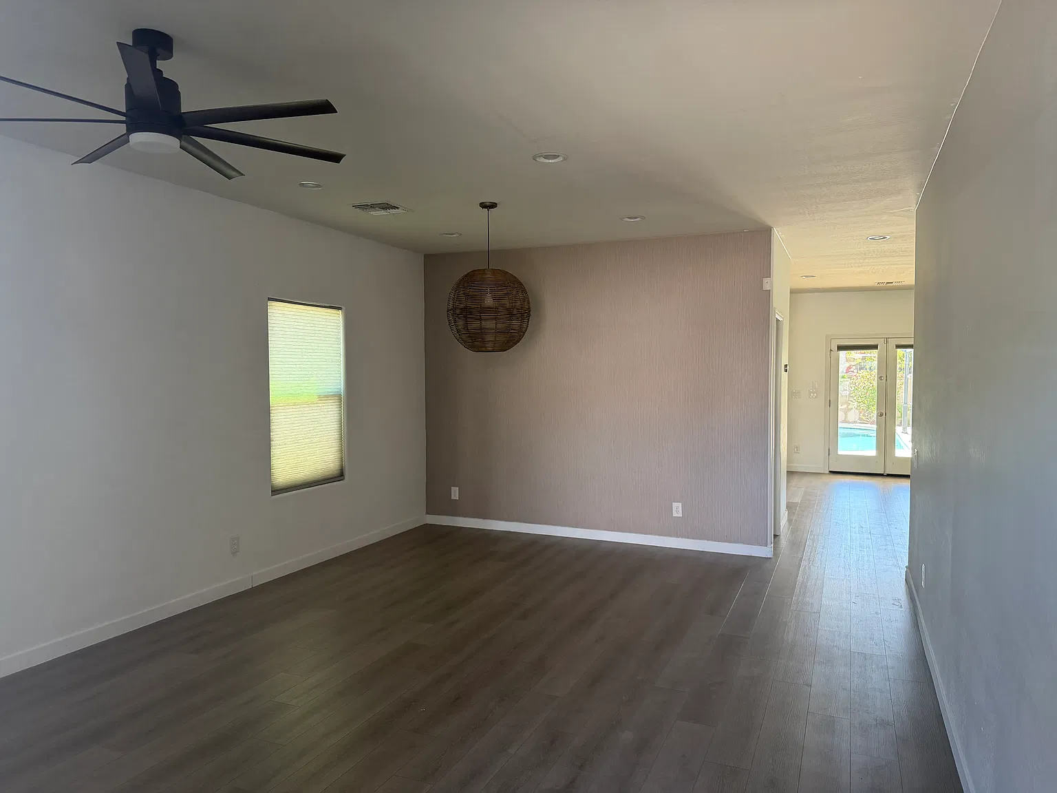 4 bed, 2391 sqft, $3,200 — Photo 2